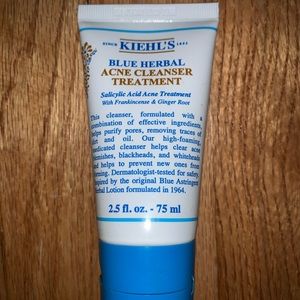 Kiehl’s Blue Herbal Acne Cleansing Treatment